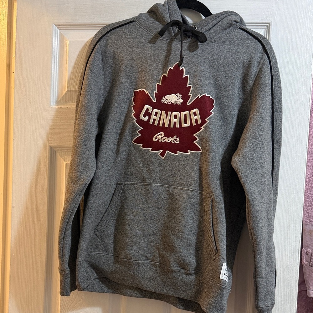 NEW with TAGS Roots Gray Hoodie with Red Canada Leaf